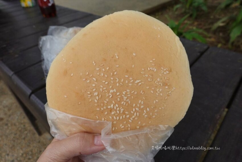 全桃園最大的燒餅！只賣早上每人限量五個．燒餅、酥餅通通只要12元 - 艾瑪▪ 享受吃喝玩樂札記