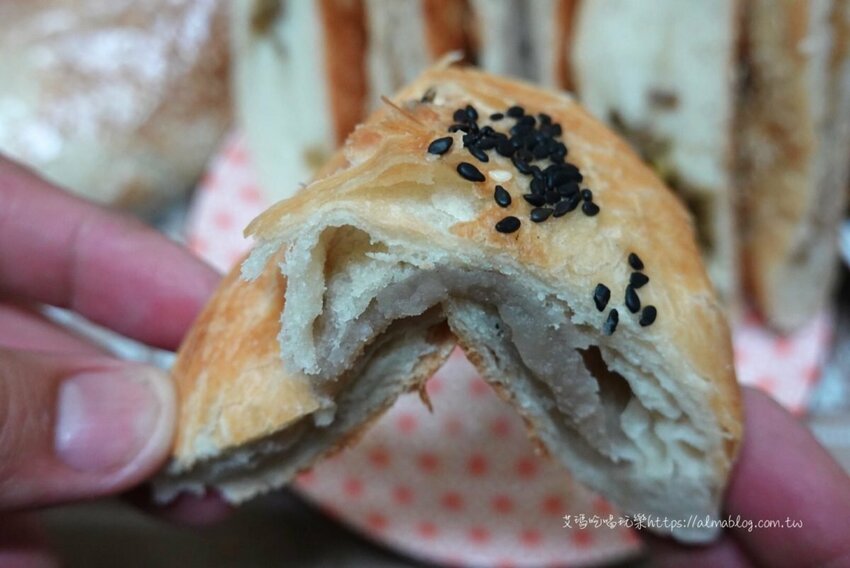 全桃園最大的燒餅！只賣早上每人限量五個．燒餅、酥餅通通只要12元 - 艾瑪▪ 享受吃喝玩樂札記