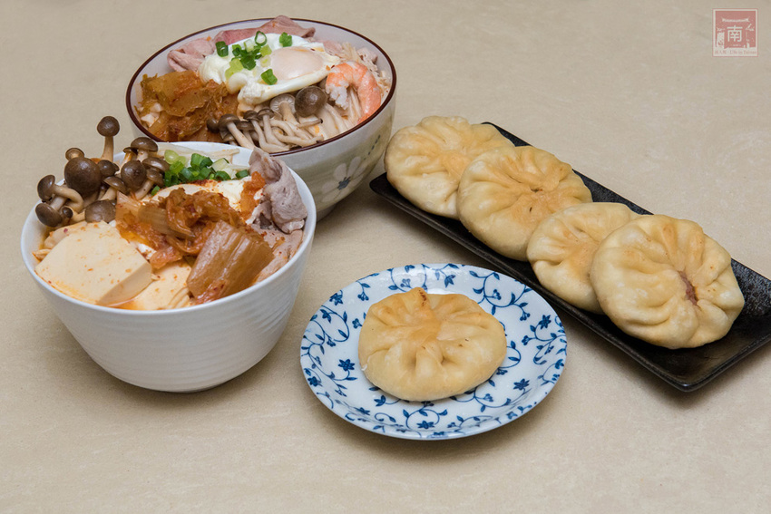 【臺南美食】臺南美食新組合(豬肉餡餅配泡菜湯底)|手工製作豬肉餡餅|店取現點現做|宅配真空包裝~鮮佃招牌餡餅 - 南人幫