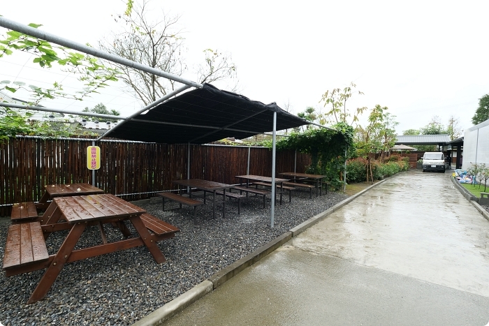 宜蘭景點  ▏新萌主報到！張美阿嬷農場，超人氣水豚君駕到！還能跟可愛梅花鹿互動拍照喔～ @捲捲頭 Wonderful 品味。生活