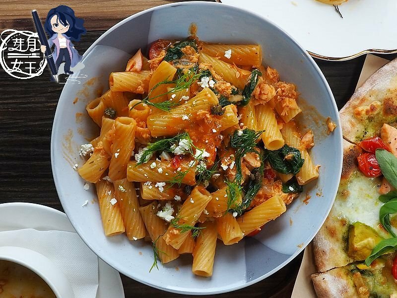 15盎司牛排,中茂新天地美食,好拍照,帕朵拉義式餐廳,桃園下午茶,桃園披薩,桃園美食,桃園藝文特區美食,素食,網美,義大利麵,草莓披薩 @民宿女王芽月-美食.旅遊.全台趴趴走