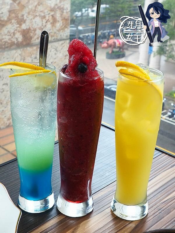 15盎司牛排,中茂新天地美食,好拍照,帕朵拉義式餐廳,桃園下午茶,桃園披薩,桃園美食,桃園藝文特區美食,素食,網美,義大利麵,草莓披薩 @民宿女王芽月-美食.旅遊.全台趴趴走