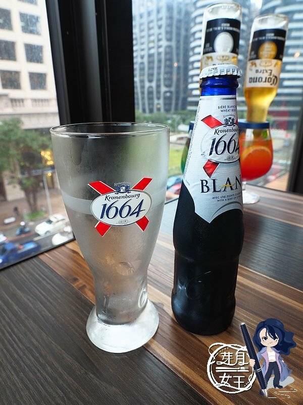 15盎司牛排,中茂新天地美食,好拍照,帕朵拉義式餐廳,桃園下午茶,桃園披薩,桃園美食,桃園藝文特區美食,素食,網美,義大利麵,草莓披薩 @民宿女王芽月-美食.旅遊.全台趴趴走