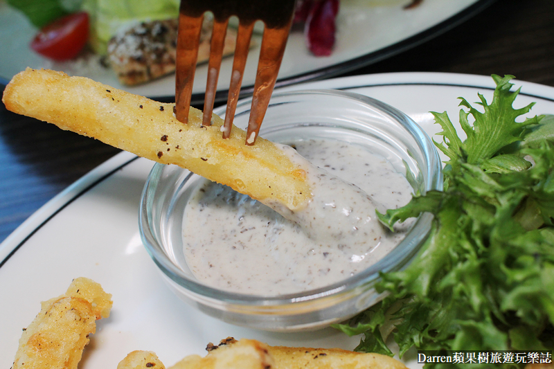 帕朵拉義式餐廳|桃園藝文特區中茂新天地美食/機器人送餐拍照打卡餐廳 菜單