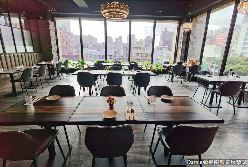 帕朵拉義式餐廳|桃園藝文特區中茂新天地美食/機器人送餐拍照打卡餐廳 菜單