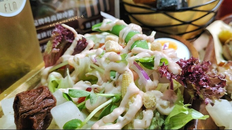 高雄夢時代 雞料理美食『發肉覓FLM』鐵板烤物 高雄夢時代 雞料理美食『發肉覓FLM』鐵板烤物