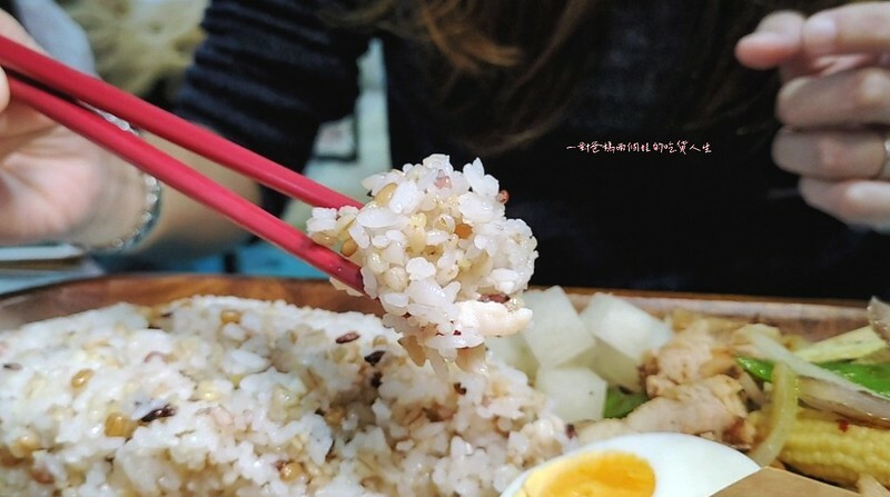 高雄夢時代 雞料理美食『發肉覓FLM』鐵板烤物 高雄夢時代 雞料理美食『發肉覓FLM』鐵板烤物