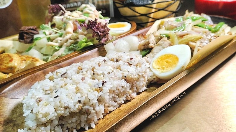 高雄夢時代 雞料理美食『發肉覓FLM』鐵板烤物 高雄夢時代 雞料理美食『發肉覓FLM』鐵板烤物