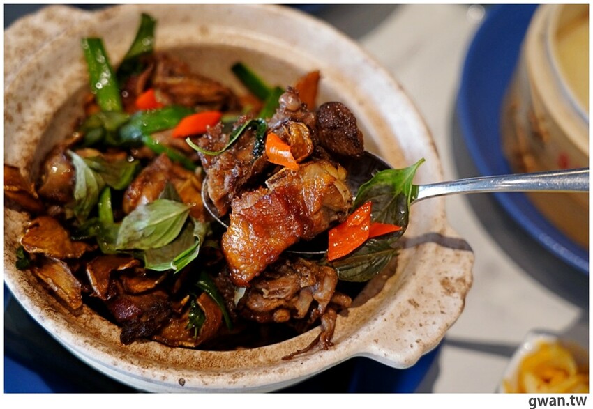 王品集團新店插旗公益路！桌邊片鴨超吸睛，限量烤鴨想吃記得先預訂喔~