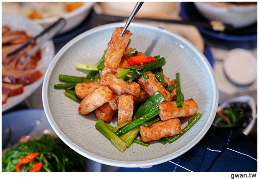 王品集團新店插旗公益路！桌邊片鴨超吸睛，限量烤鴨想吃記得先預訂喔~