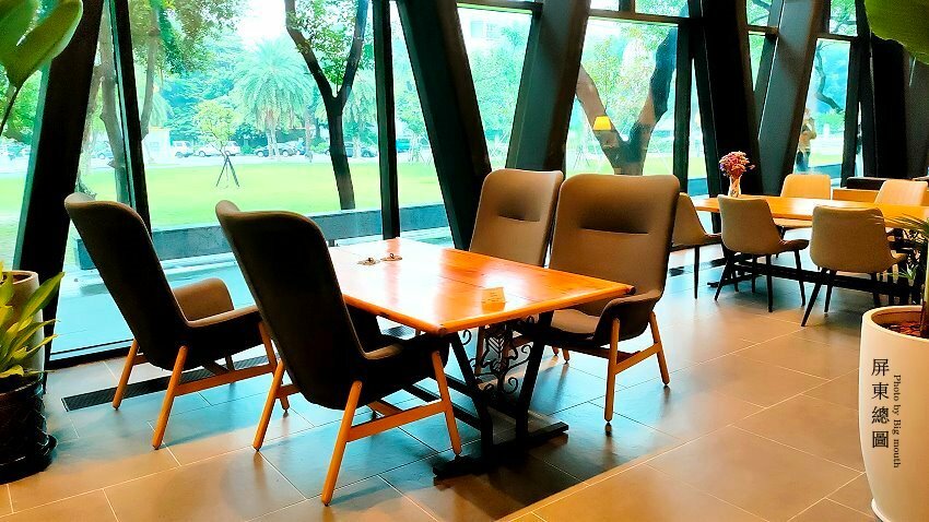 【屏東景點】屏東圖書館總館.絕美!南台灣最美森林圖書館!