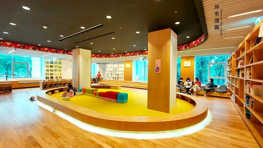 【屏東景點】屏東圖書館總館.絕美!南台灣最美森林圖書館!