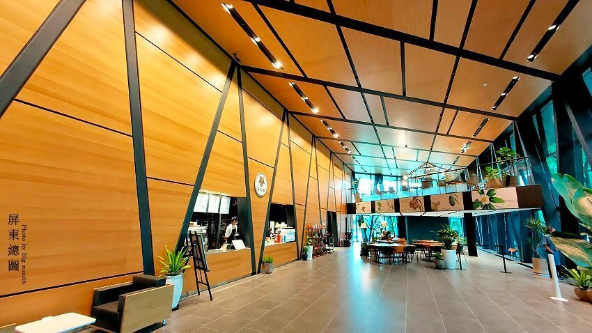 【屏東景點】屏東圖書館總館.絕美!南台灣最美森林圖書館!