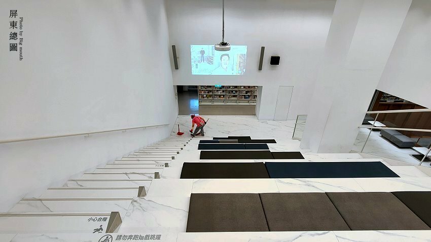 【屏東景點】屏東圖書館總館.絕美!南台灣最美森林圖書館!