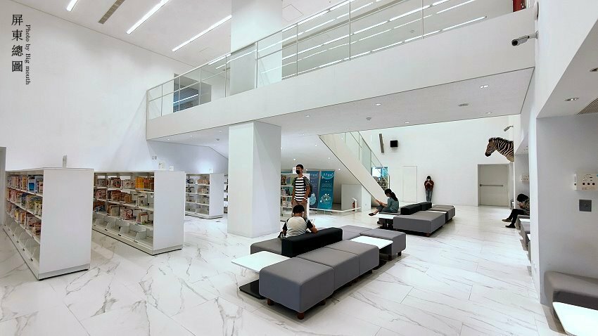 【屏東景點】屏東圖書館總館.絕美!南台灣最美森林圖書館!