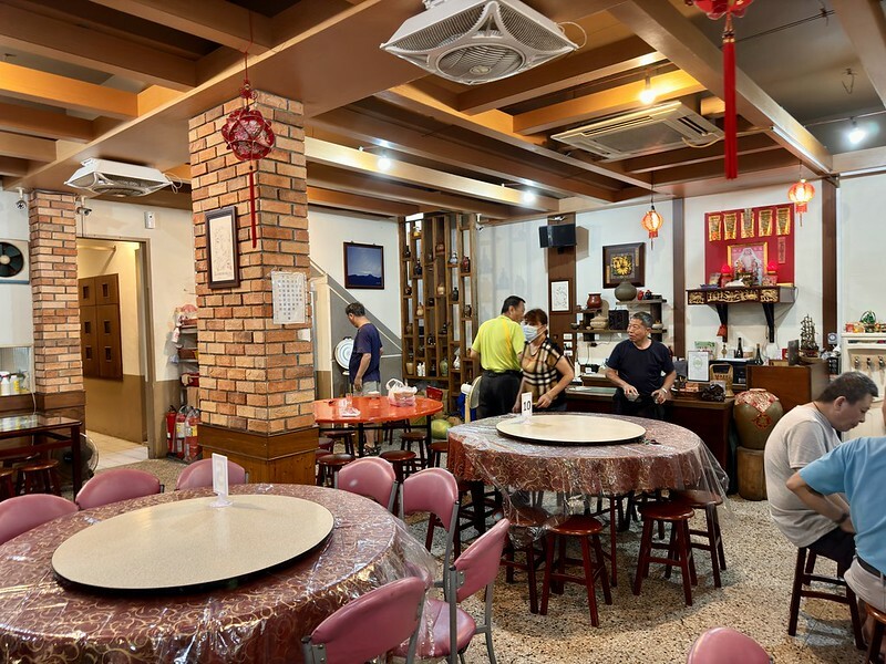 苗栗縣公館鄉苗栗縣｜公館鄉｜工藝行旅第一站從美食開始，「陶之飲」傳承三代的道地客家美味，搭配訂製陶器食器，讓吃飯