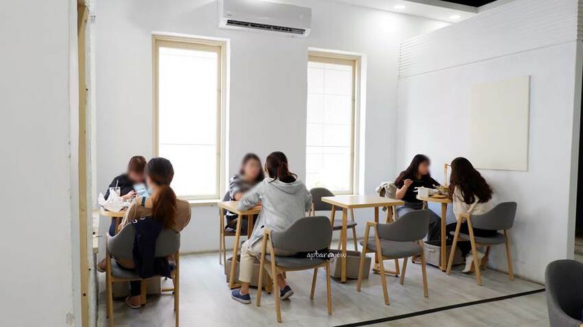 懂滋咚吃韓風早午餐。人氣韓式料理全時段供應，銅板價特色糖餅年糕串，近中國醫藥大學中友百貨 - 🍎 蘋果話日常🍎