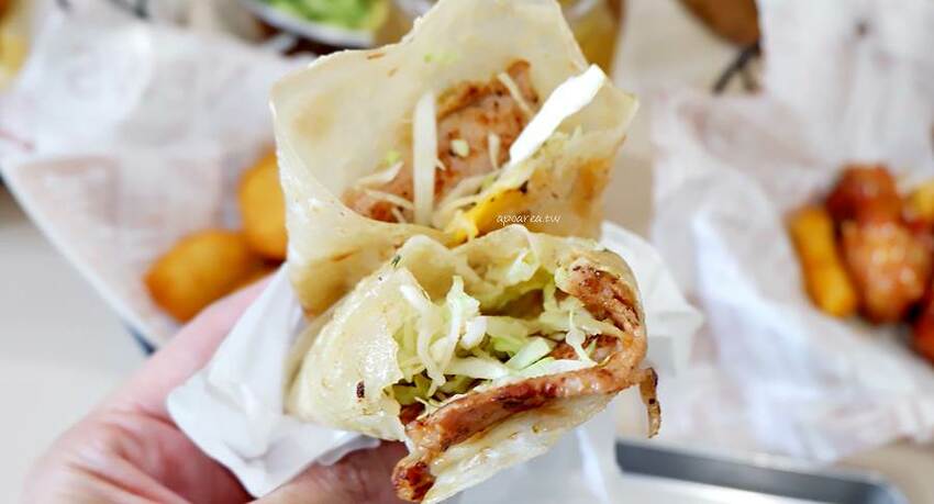 懂滋咚吃韓風早午餐。人氣韓式料理全時段供應，銅板價特色糖餅年糕串，近中國醫藥大學中友百貨 - 🍎 蘋果話日常🍎