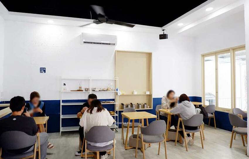 懂滋咚吃韓風早午餐。人氣韓式料理全時段供應，銅板價特色糖餅年糕串，近中國醫藥大學中友百貨 - 🍎 蘋果話日常🍎