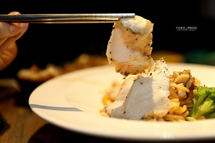 體重破錶也要吃!鐵鍋酥皮爆漿芋泥乳酪蛋餅 超人氣早午餐店推薦|早吧 Morning Bar 伊通店(捷運松江南京站