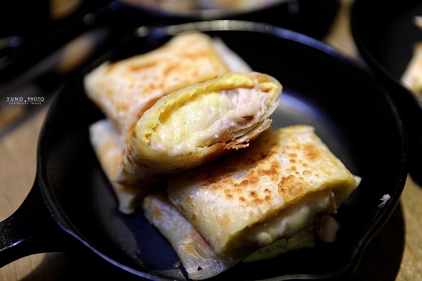 體重破錶也要吃!鐵鍋酥皮爆漿芋泥乳酪蛋餅 超人氣早午餐店推薦|早吧 Morning Bar 伊通店(捷運松江南京站