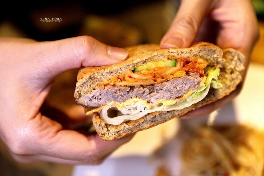 體重破錶也要吃!鐵鍋酥皮爆漿芋泥乳酪蛋餅 超人氣早午餐店推薦|早吧 Morning Bar 伊通店(捷運松江南京站