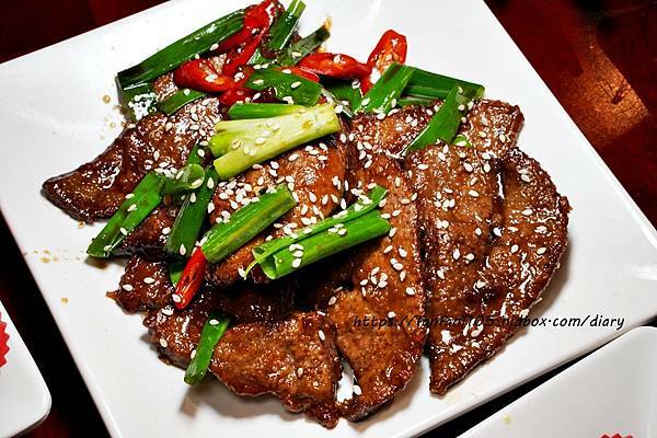 市民大道平價熱炒【完鍋子熱炒】#市民大道宵夜 #東區聚餐 中國風質感餐廳 #尾牙 #聚餐 都適合 (25).JPG