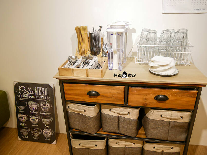 板橋站不限時咖啡廳推薦》Foliage cafe●溫馨咖啡廳裡的每日南洋料理驚喜 全新開幕不限時咖啡廳 板橋寵物友善餐廳 板橋美食/板橋餐廳 - 軟西,遊記