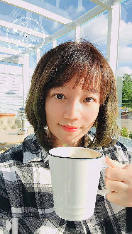 白色貨櫃屋,純白網美風,河濱新地標,不限時慢慢坐,親子寵物友善空間,OVER THERE 等你一起喝咖啡享輕食 @魚兒 x 牽手明太子的「視」界旅行