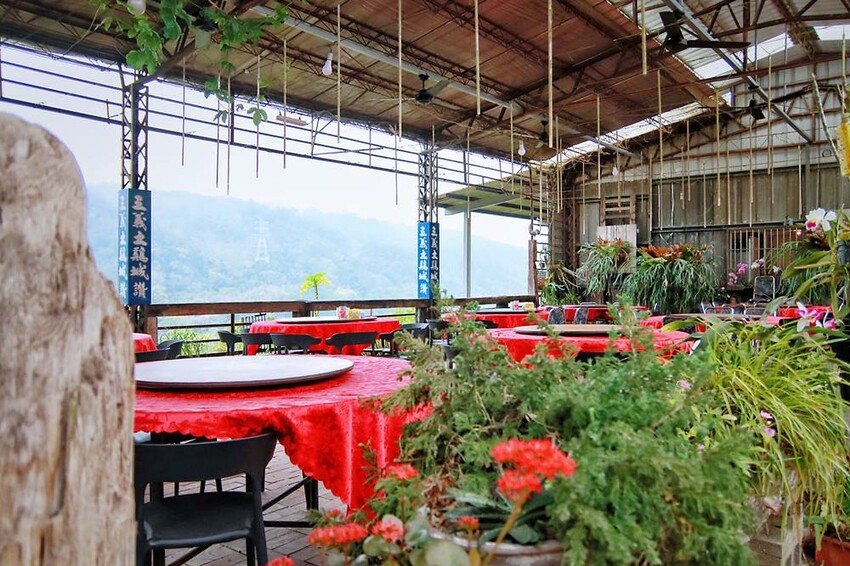 苗栗美食/三義土雞城，老字號三義美食，田野中的天堂美食極富詩情畫意 - Ann‧榜哥‧生活事務所