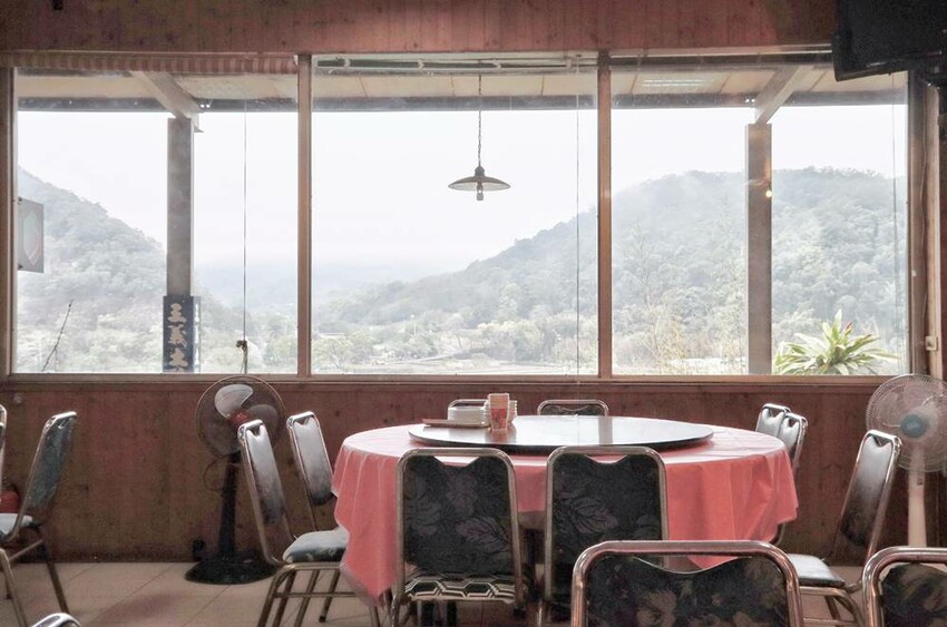 苗栗美食/三義土雞城，老字號三義美食，田野中的天堂美食極富詩情畫意 - Ann‧榜哥‧生活事務所