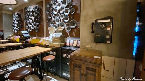 1025 2-PaPaWhale 03.jpg