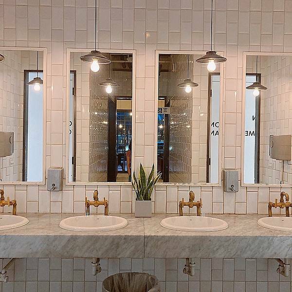 台北 萬華區 Hotel PAPA WHALE 3.JPG