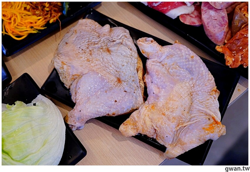 台中韓式烤肉吃到飽！烤肉、熱湯、小菜任你吃最低只要369元，周年慶期間還免收服務費～