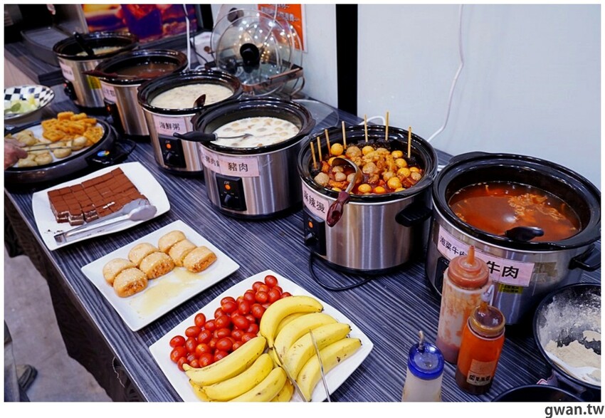 台中韓式烤肉吃到飽！烤肉、熱湯、小菜任你吃最低只要369元，周年慶期間還免收服務費～