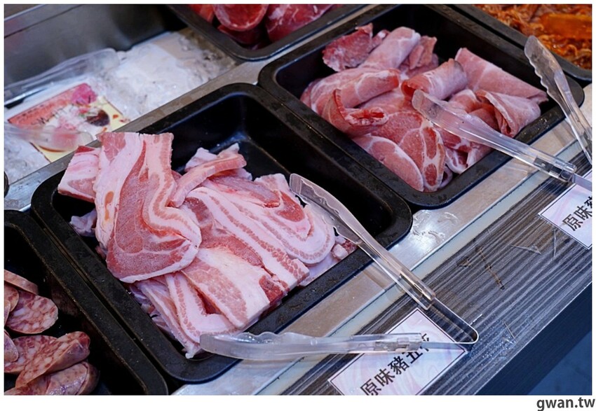 台中韓式烤肉吃到飽！烤肉、熱湯、小菜任你吃最低只要369元，周年慶期間還免收服務費～