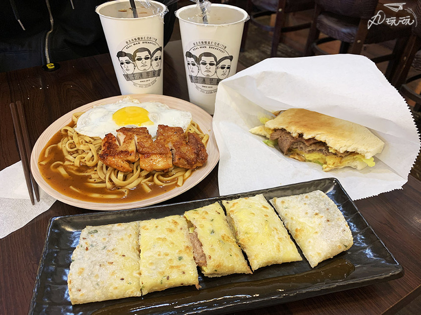 【男子漢早餐店】招牌鐵板麵真材實料就是好吃