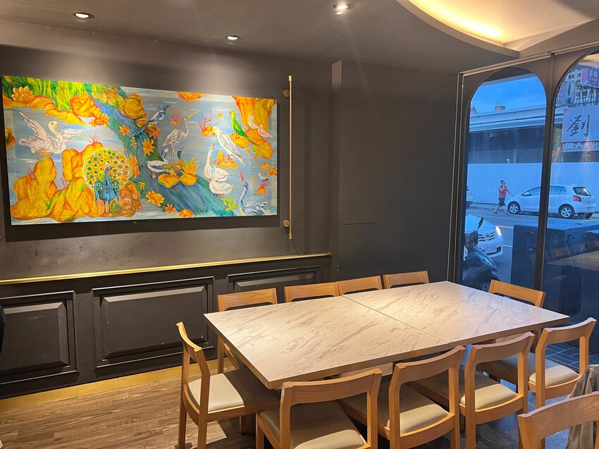 台中唯一公益分店【享鴨烤鴨與中華料理】酥脆鴨皮唇齒留香,2人到10人聚會都能滿足的美食饗宴~桌邊片鴨秀一次體驗鴨三味吃法