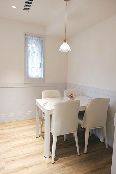 網美必去韓系歐風咖啡廳!新北咖啡廳推薦~浮洲火車站咖啡廳推薦P.f.甜點設計~網美咖啡廳~有插座咖啡廳~台藝大咖啡廳推薦