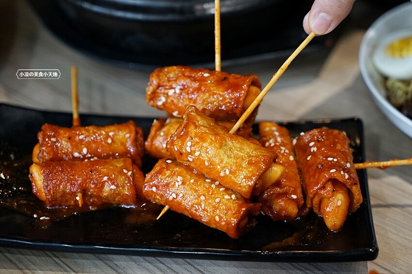 台中市西區台中平價韓式料理!韓劇美食這邊都吃得到，份量十足CP值高還免收服務費!