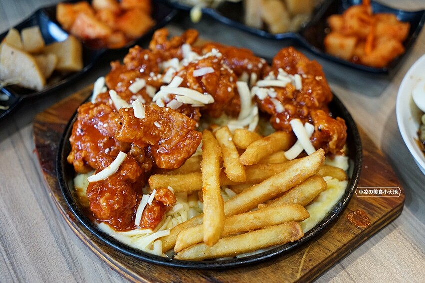 台中市西區台中平價韓式料理!韓劇美食這邊都吃得到，份量十足CP值高還免收服務費!