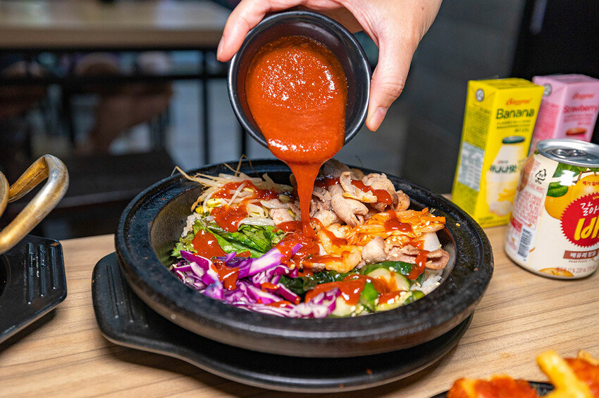 阿里郎韓式小館｜2025台中科博館美食推薦｜起司炸雞｜石鍋拌飯｜隱藏版台中韓式料理推薦｜台中西區美食推薦