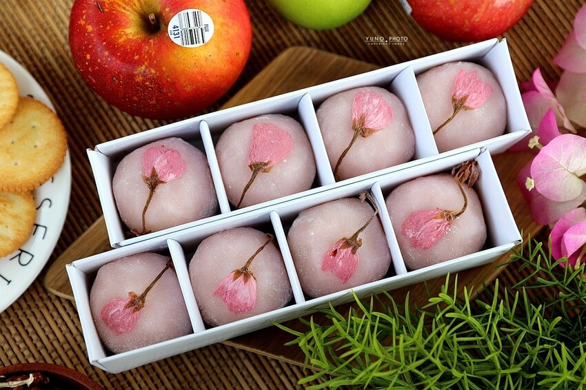 粉嫩櫻花季！野餐賞花必備甜點 傳統手作工法 日式伴手禮宅配美食老店｜明月堂和菓子-桜咲