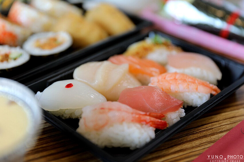 新竹縣竹北市銅板價開吃！真材實料高CP值外帶壽司 選擇多樣化 聚餐、野餐首選｜禾孟壽司坊文興店(新竹竹北外帶壽司推薦)