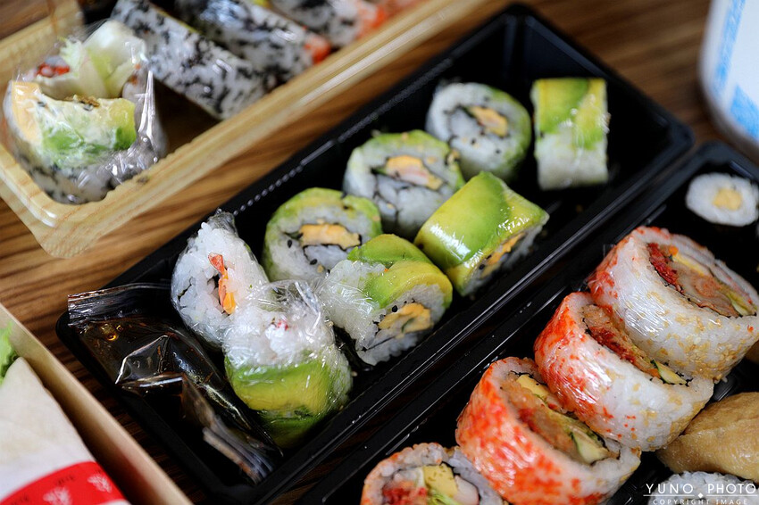 新竹縣竹北市銅板價開吃！真材實料高CP值外帶壽司 選擇多樣化 聚餐、野餐首選｜禾孟壽司坊文興店(新竹竹北外帶壽司推薦)