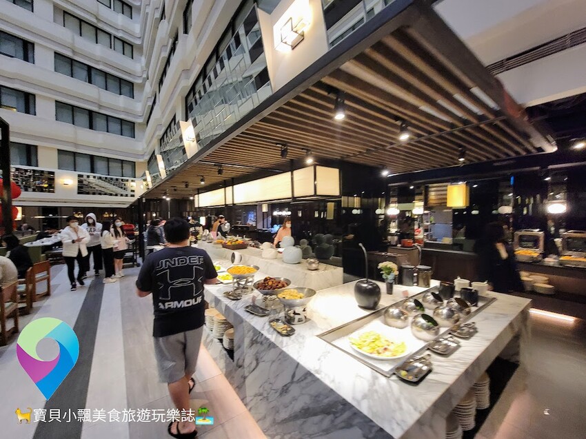 [旅宿]台北 西門捷運站四號出口 一旁還有熱鬧的西門町購物商圈  德立莊酒店 西門館