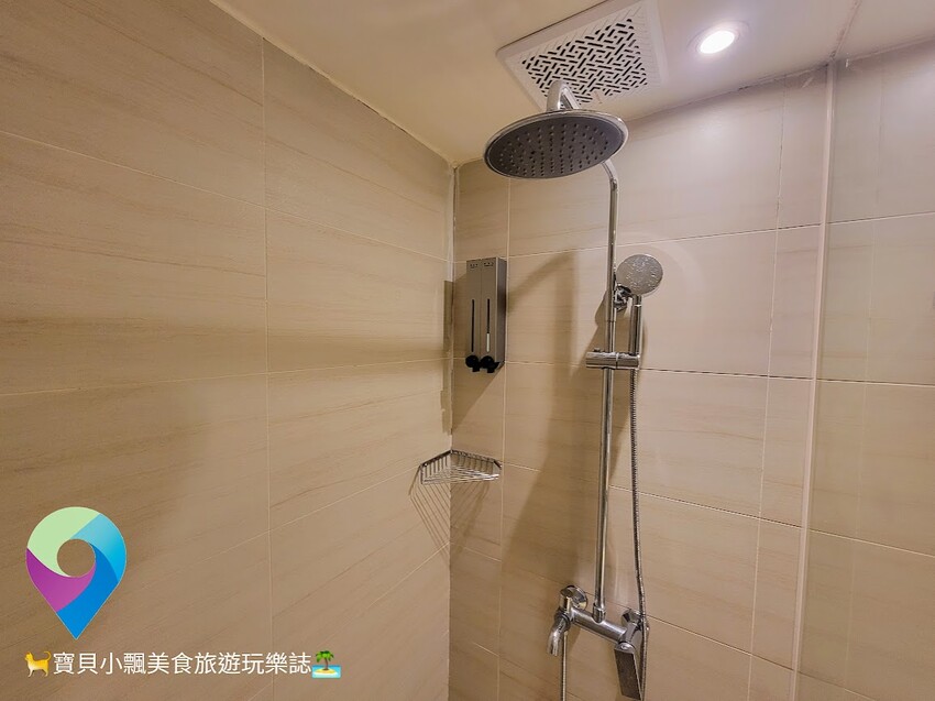 [旅宿]台北 西門捷運站四號出口 一旁還有熱鬧的西門町購物商圈  德立莊酒店 西門館