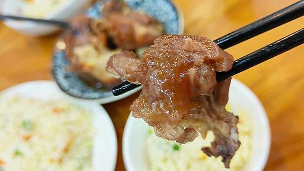 【坪林美食】泰源茶莊|CP值爆表!沒有低消,文山包種茶免費讓你喝到飽!更有茶油料理超美味