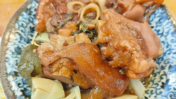 【坪林美食】泰源茶莊|CP值爆表!沒有低消,文山包種茶免費讓你喝到飽!更有茶油料理超美味