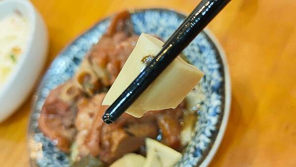 【坪林美食】泰源茶莊|CP值爆表!沒有低消,文山包種茶免費讓你喝到飽!更有茶油料理超美味